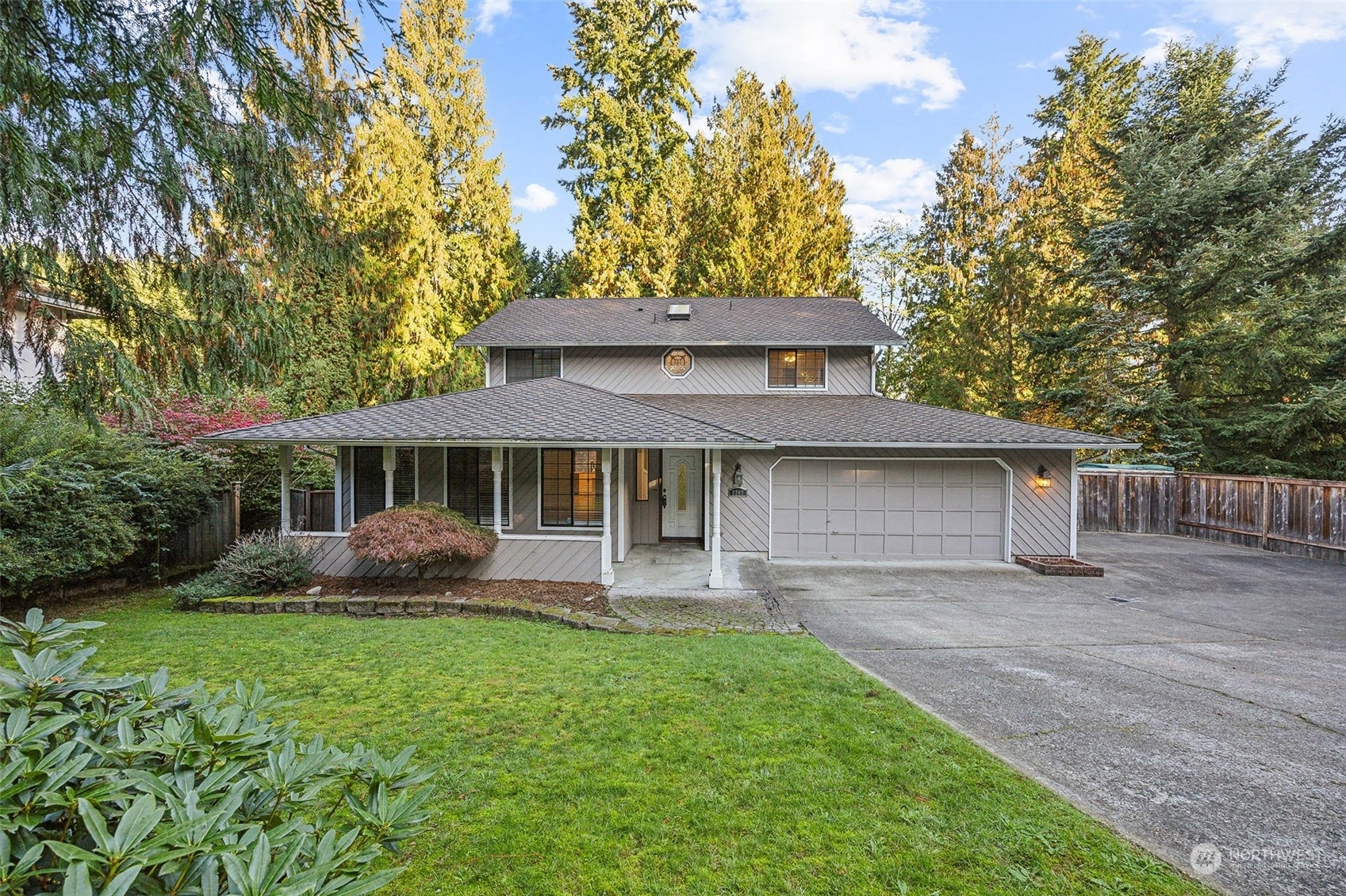 2207 33rd Avenue SE  Puyallup WA 98374 photo