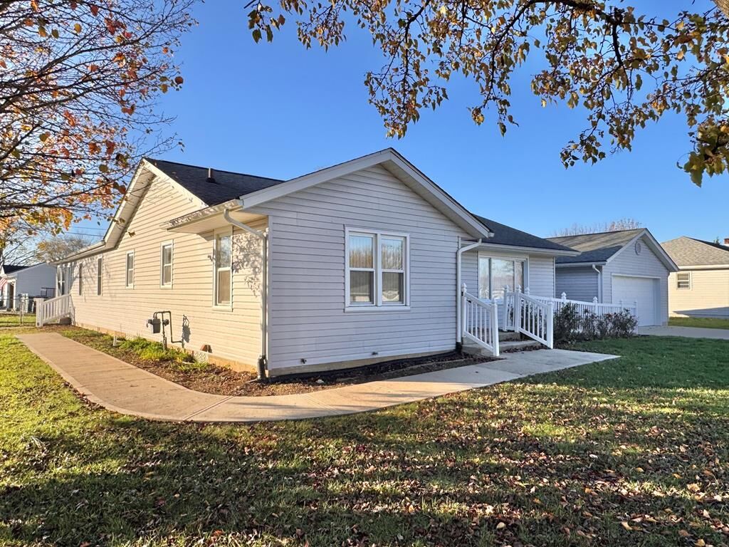 Property Photo: 355 Sunset Drive OH 45601