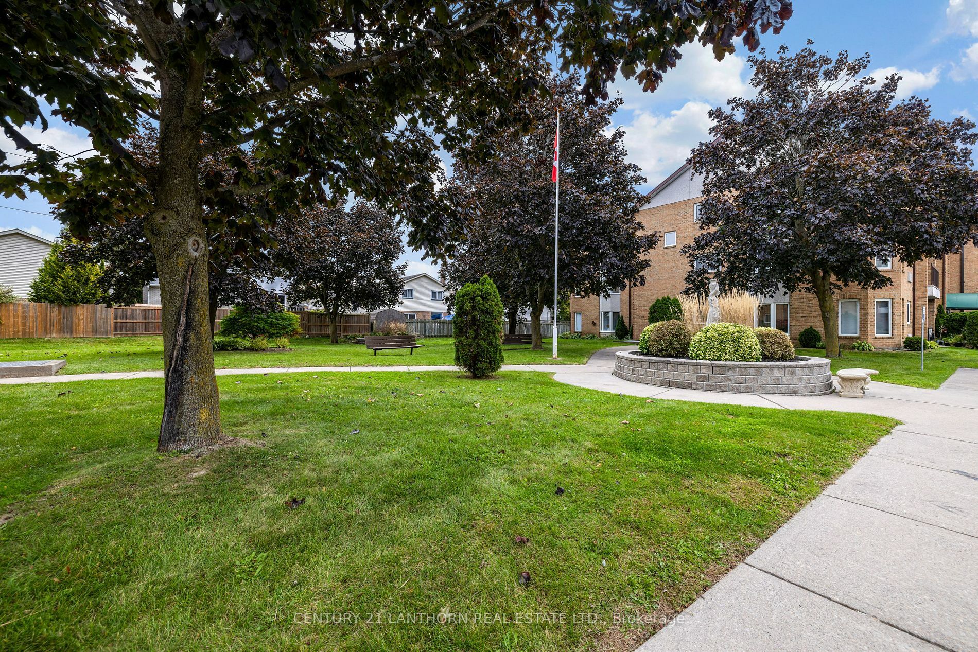 Property Photo:  54 Tripp Blvd 208  ON K8V 5V1 