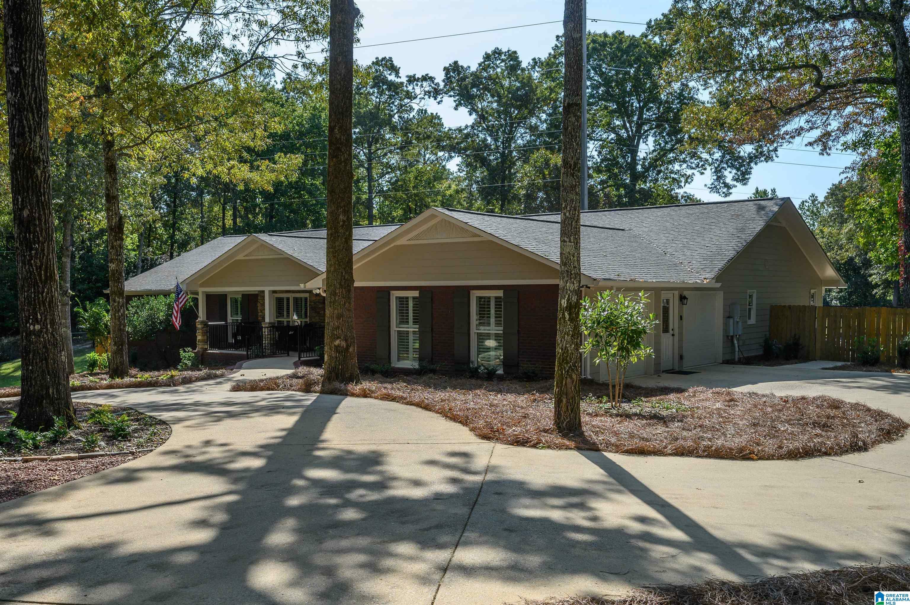 Property Photo:  830 Valley View Road  AL 35124 