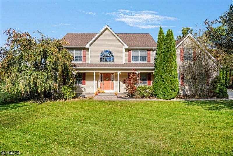 Property Photo: 4 Kristen Ln NJ 07462
