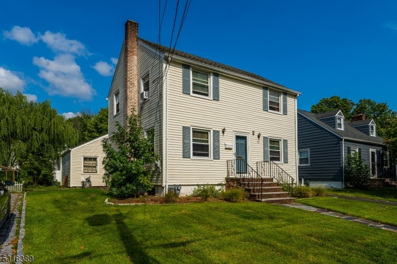 Property Photo: 82 Henshaw Ave NJ 07081