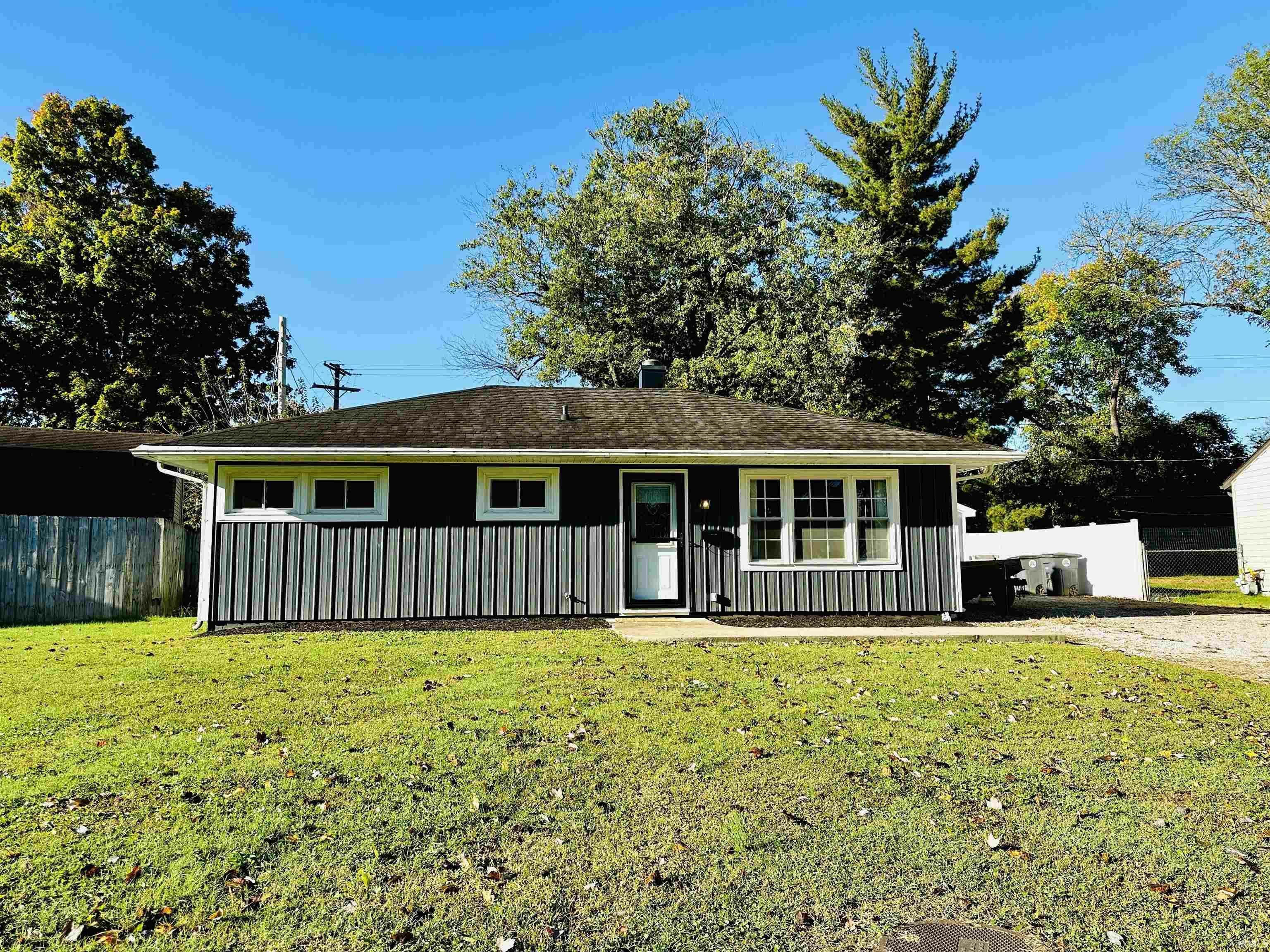 Property Photo:  3204 Stratford Road  IN 47710 