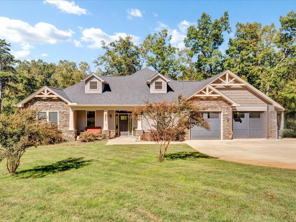 Property Photo: 1610 Sequoyah Drive TN 37811
