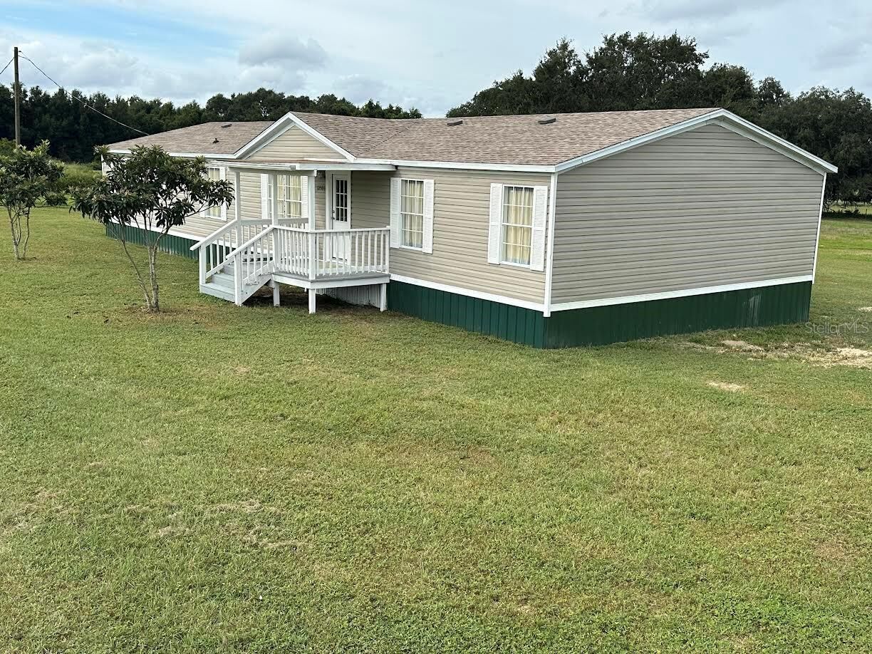 Property Photo: 12586 SE 170th Street FL 32195