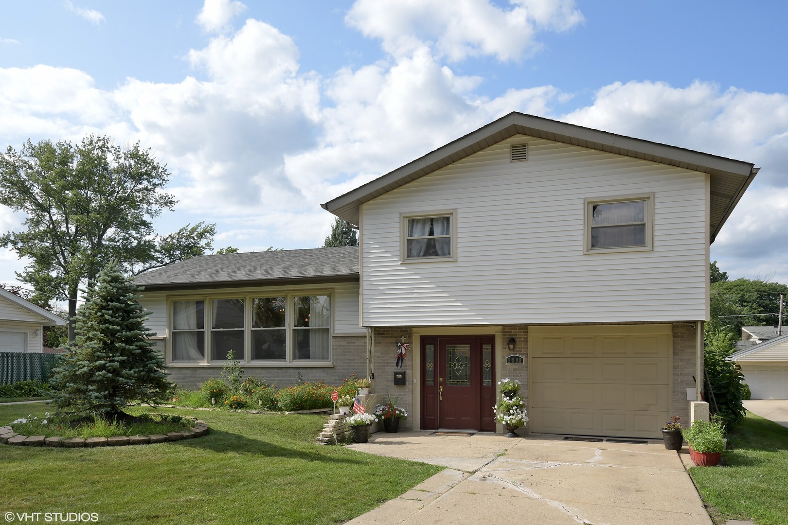 Property Photo:  2808 Norma Court  IL 60025 