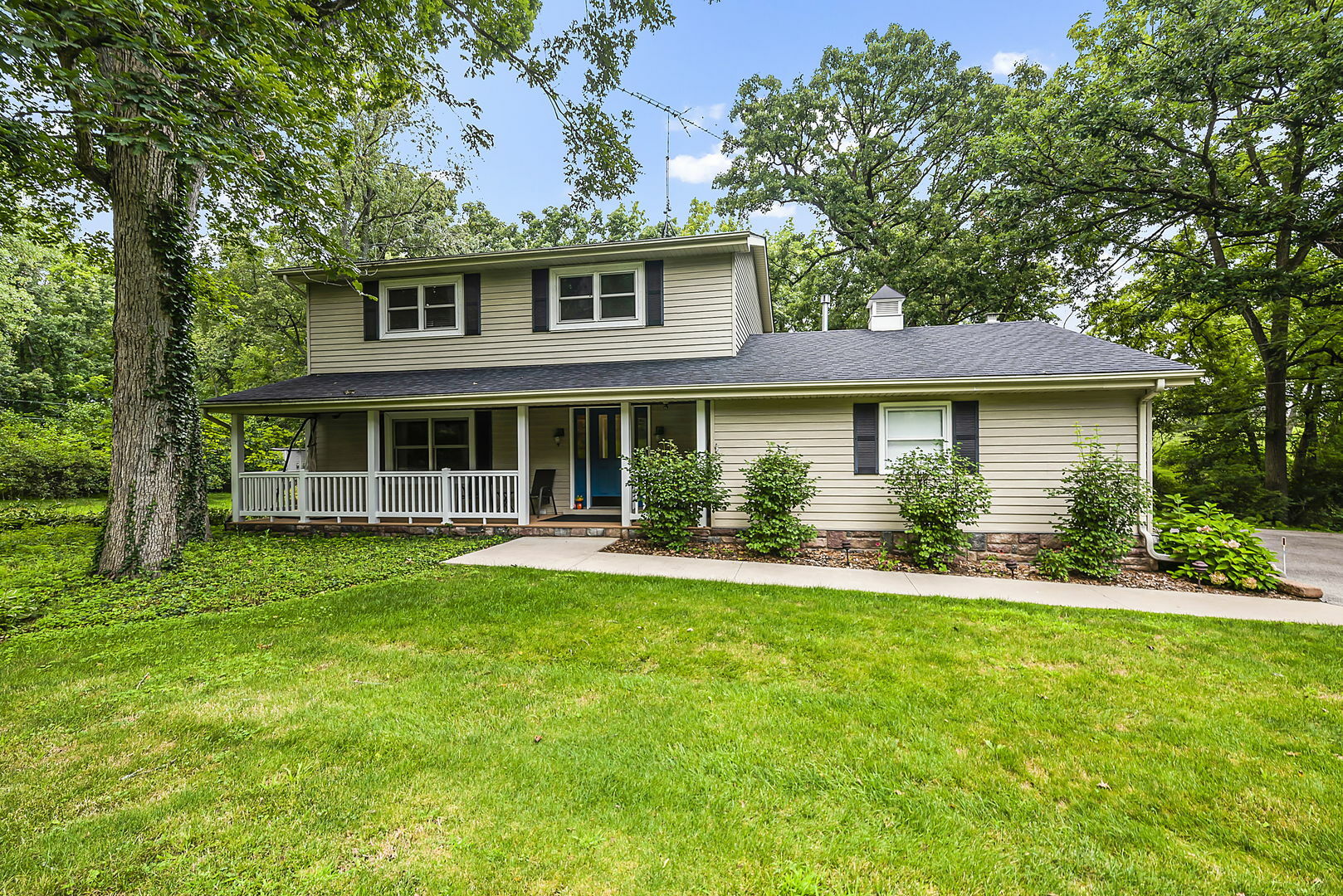 Property Photo:  42W162 Timber Trail  IL 60175 