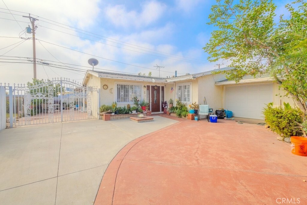 Property Photo:  407 E Ramona Drive  CA 92376 