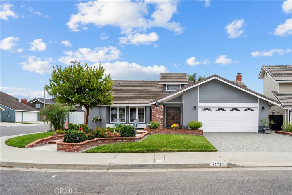 Property Photo:  17701 Rainglen Lane  CA 92649 