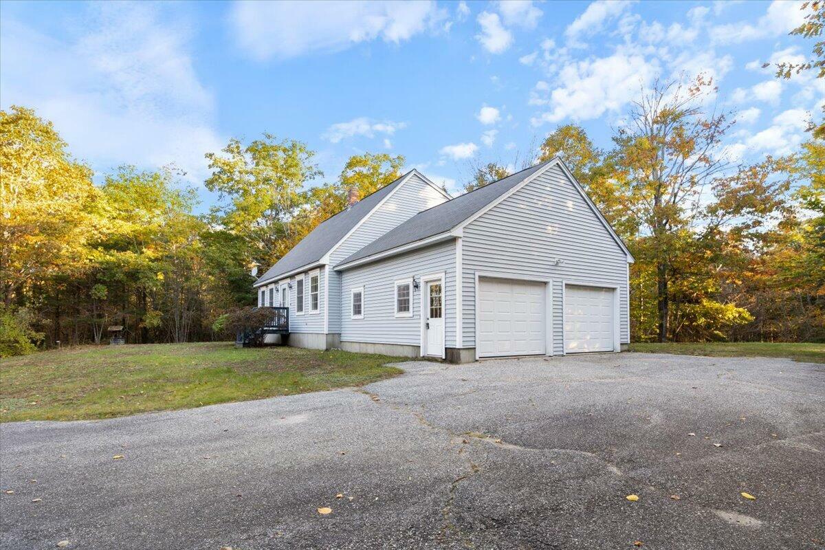 Property Photo:  306 Pease Road  ME 04093 