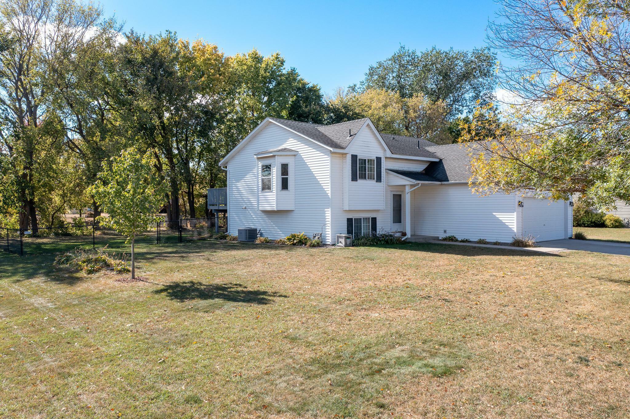 Property Photo:  991 Lacy Court  MN 56011 