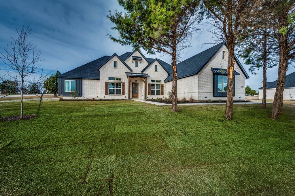Property Photo: 6031 Palomino Drive TX 76065