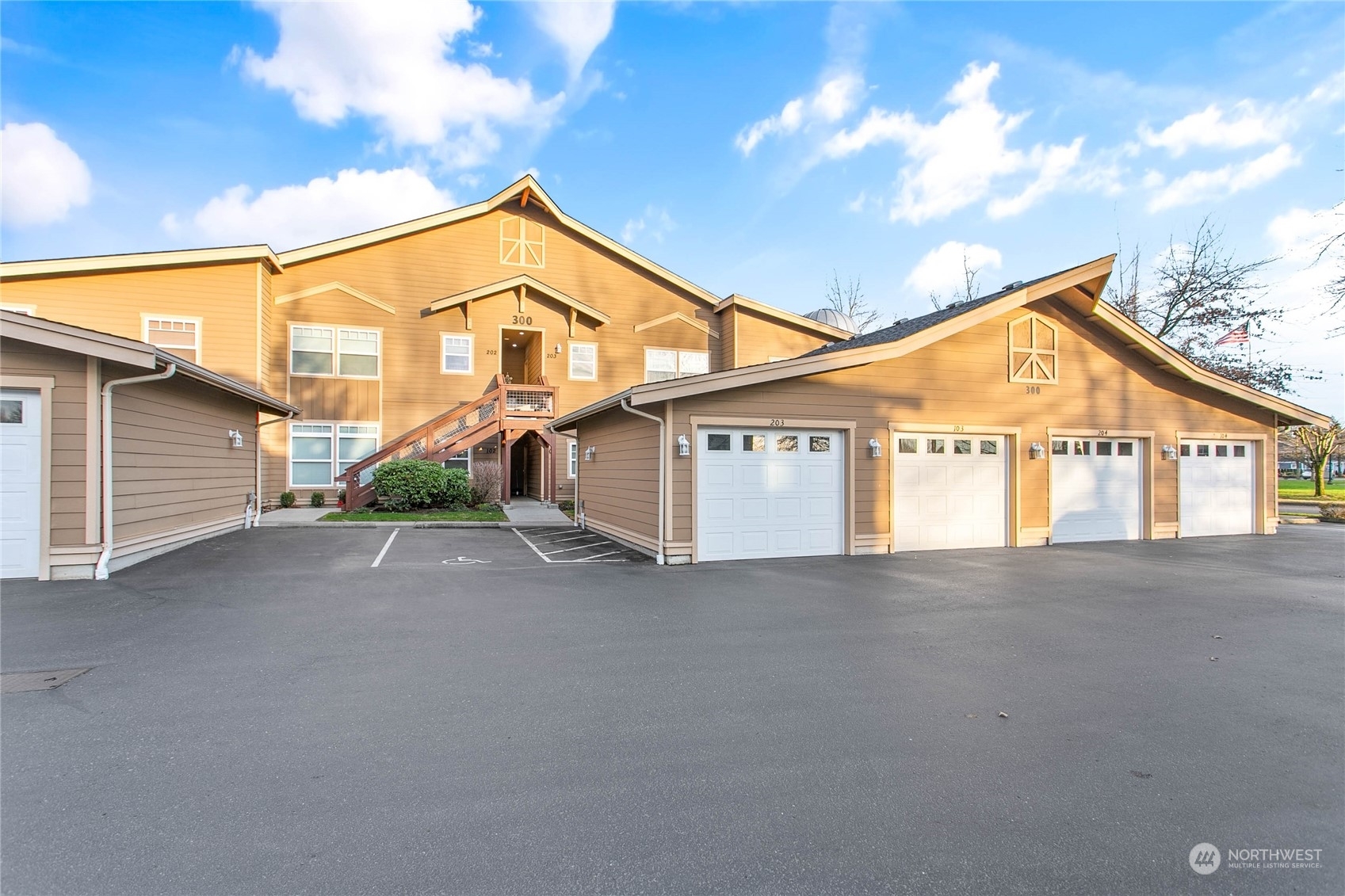 Property Photo:  300 Homestead Boulevard 203  WA 98264 