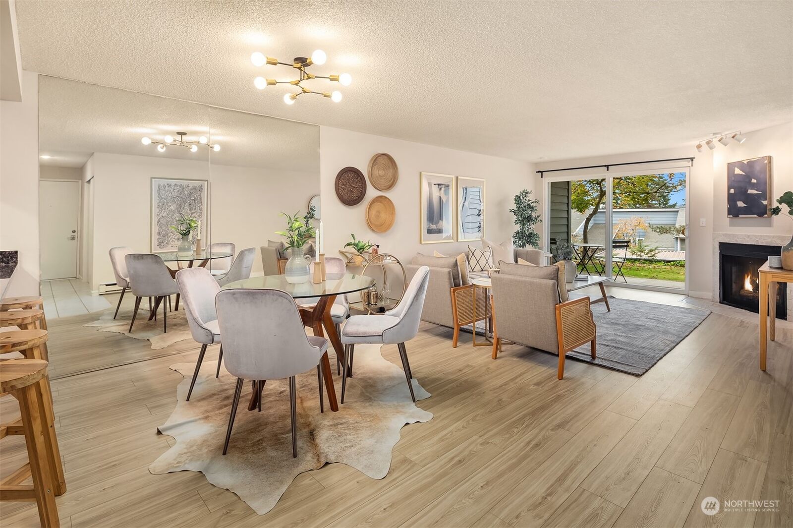 Property Photo:  9398  Redmond-Woodinville Road NE E129  WA 98052 