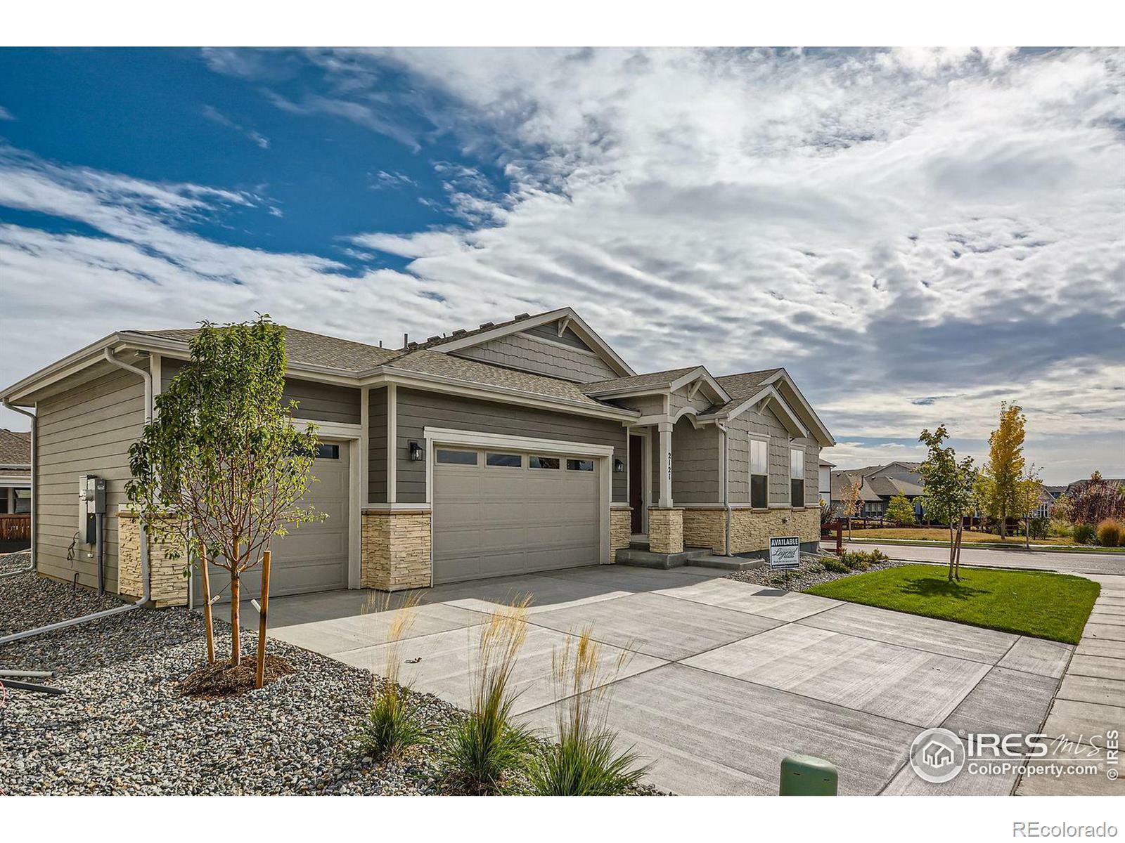 Property Photo:  2121 Autumn Moon Drive  CO 80550 