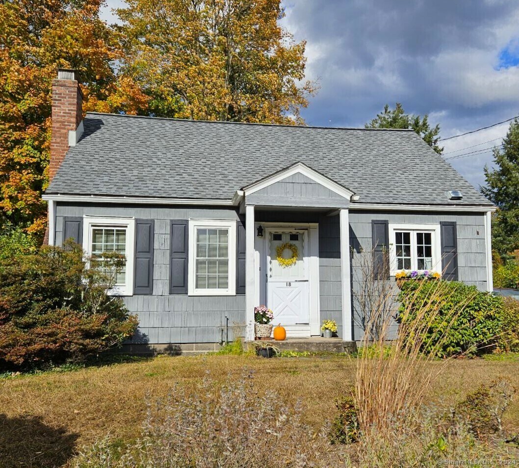 Property Photo:  18 Lincoln Street  CT 06085 