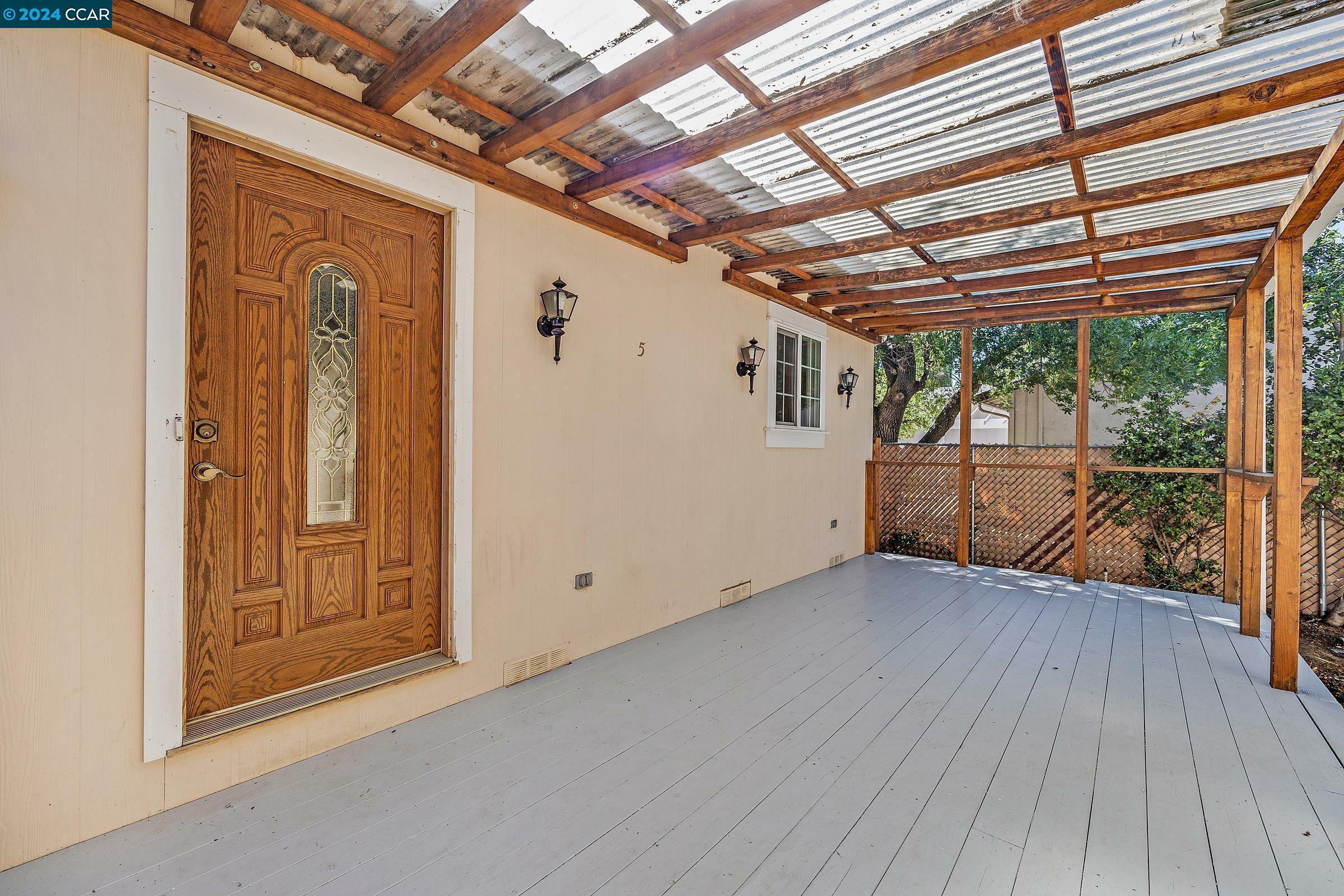 Property Photo:  5104 Concord Blvd 1/2  CA 94521 