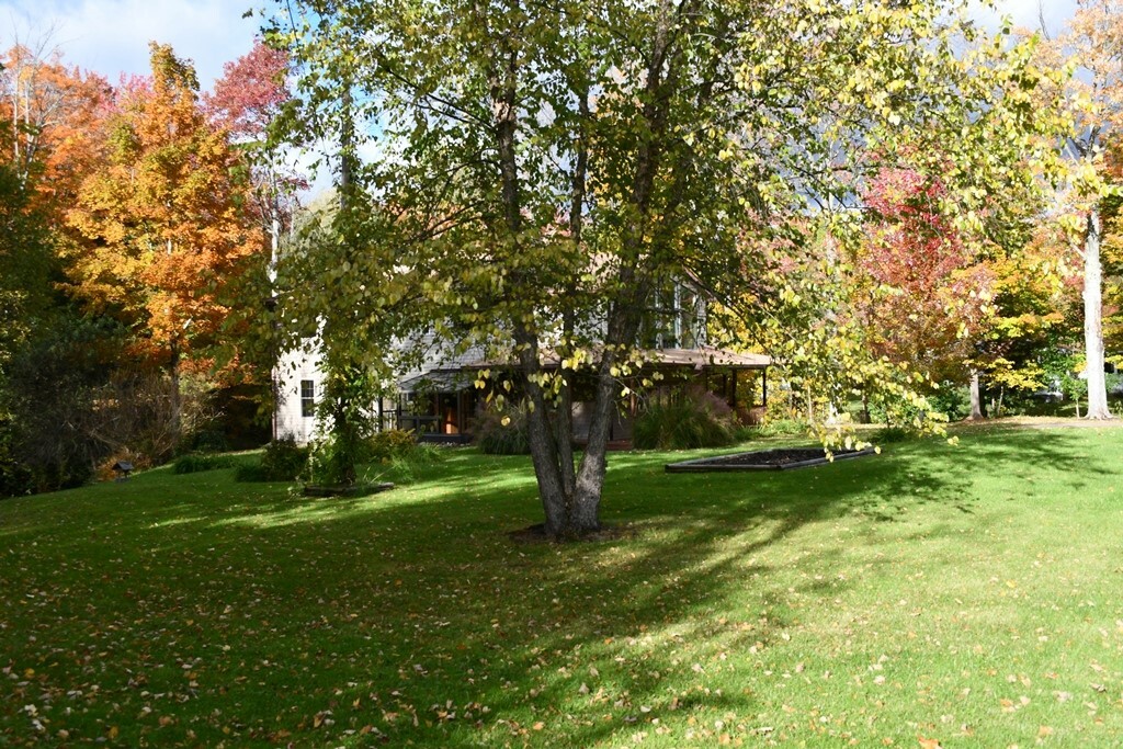 Property Photo:  1590 Lee Road  PA 16441 