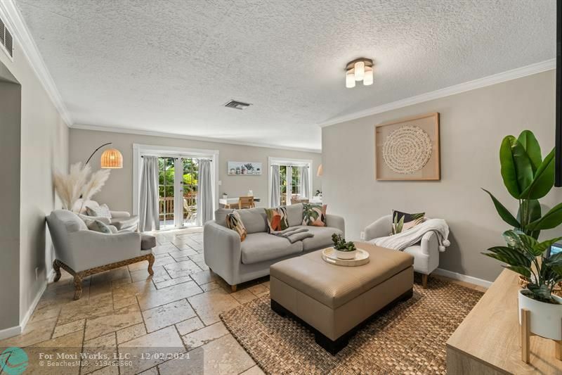 Property Photo:  2017 SW 27th Ave  FL 33312 