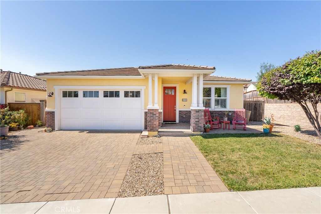 Property Photo:  3170 Cherry Ln  CA 93401 