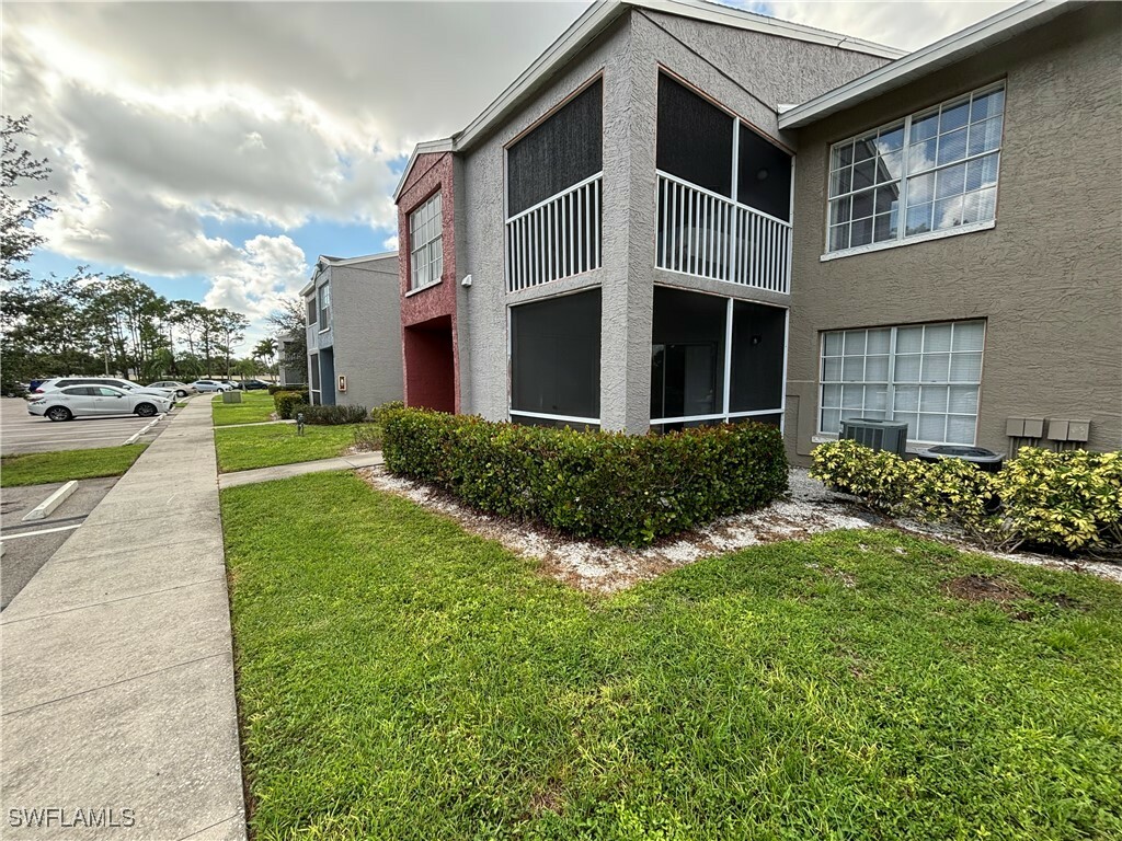 Property Photo:  201 Santa Clara Drive 201-5  FL 34104 