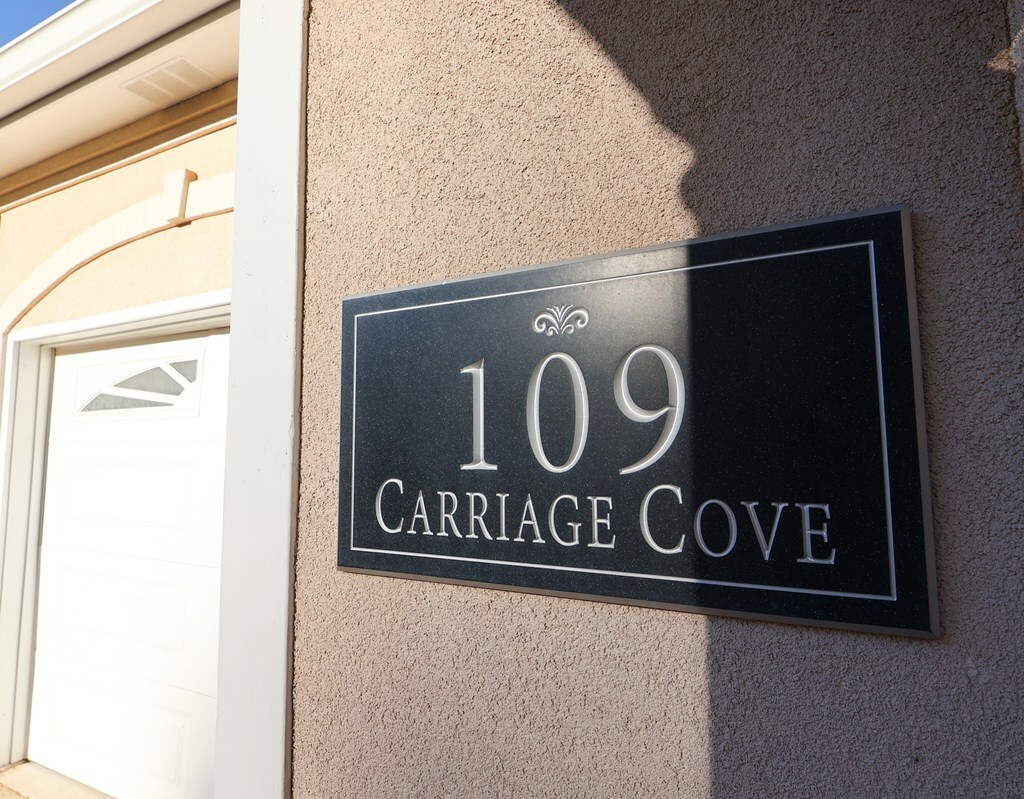 Property Photo:  109 Carriage Cove  MS 38655 