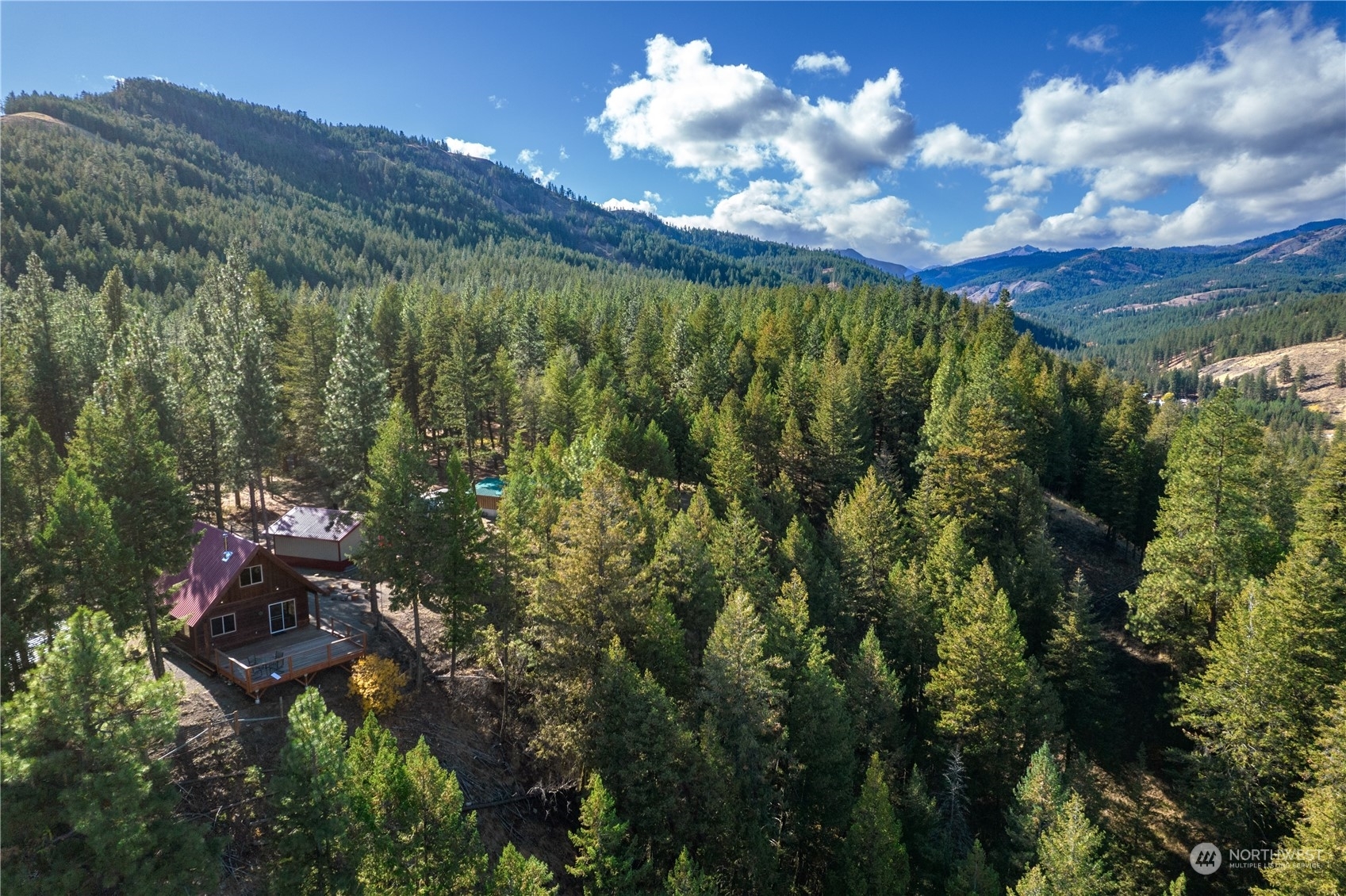 Property Photo:  21 N Airstrip Road  WA 98856 