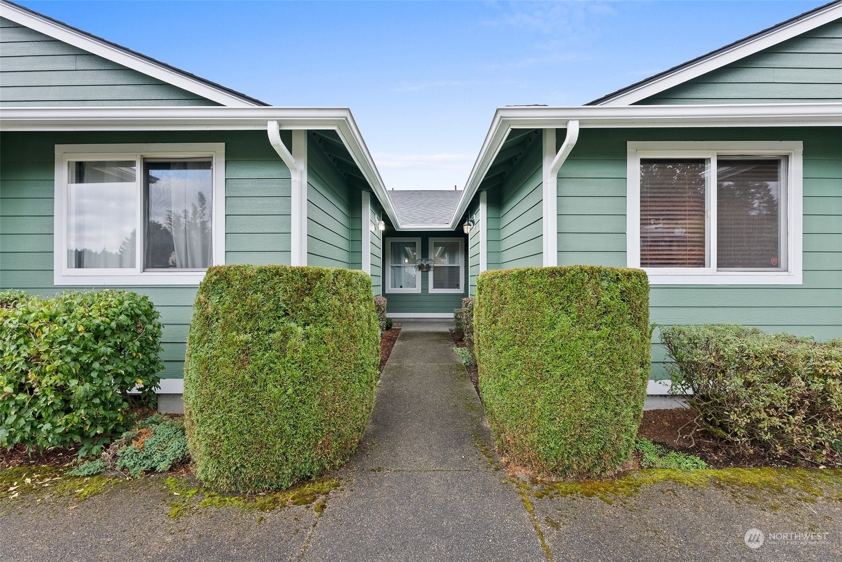 Property Photo:  7122 163rd Street E  WA 98375 