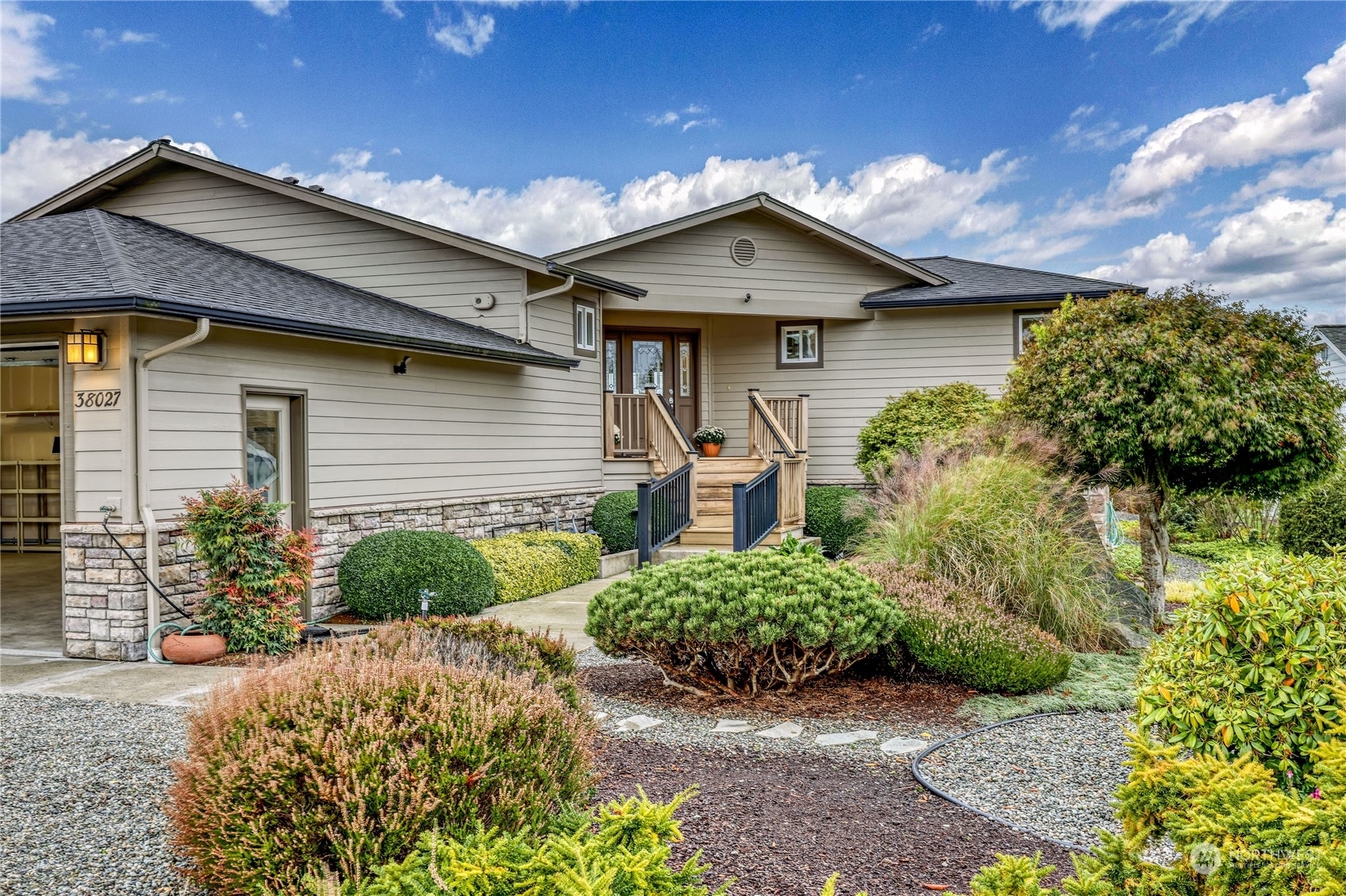 Property Photo:  38027 Vista Key Drive NE  WA 98340 