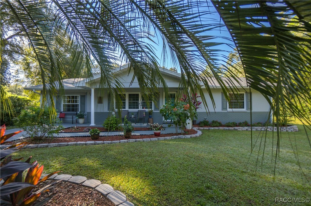 Property Photo:  5600 E Arbor Street  FL 34452 