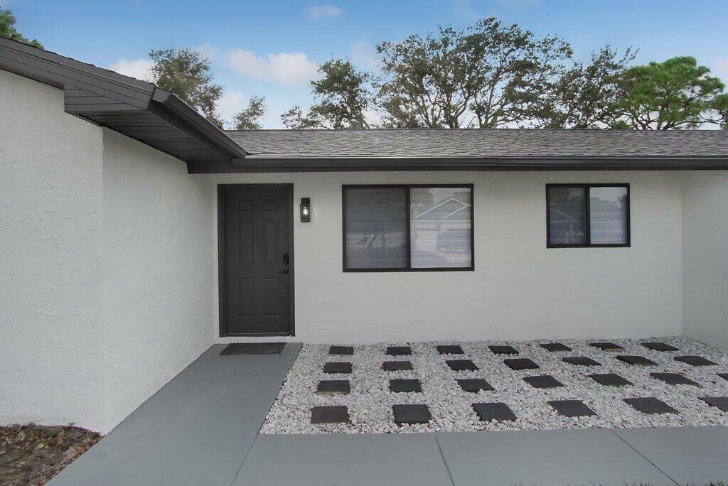 Property Photo:  2182 SE Genoa Street  FL 34952 