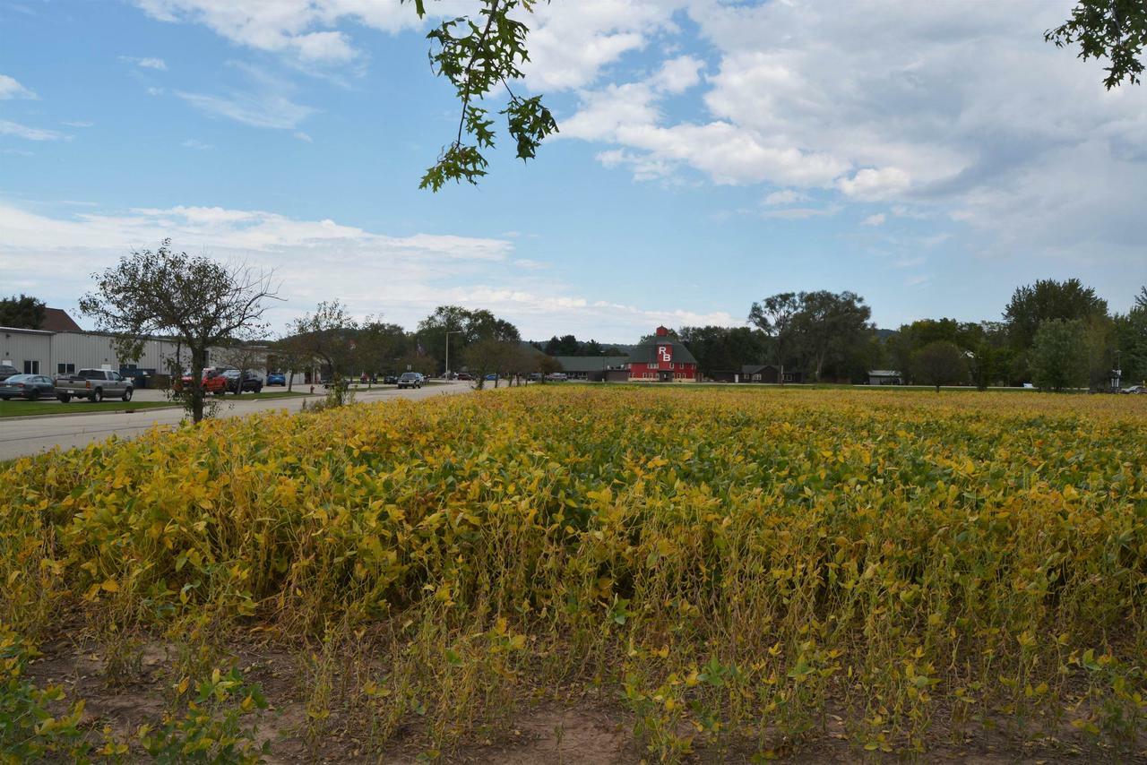 Property Photo:  Lot 32 Sommerset Road  WI 53588 