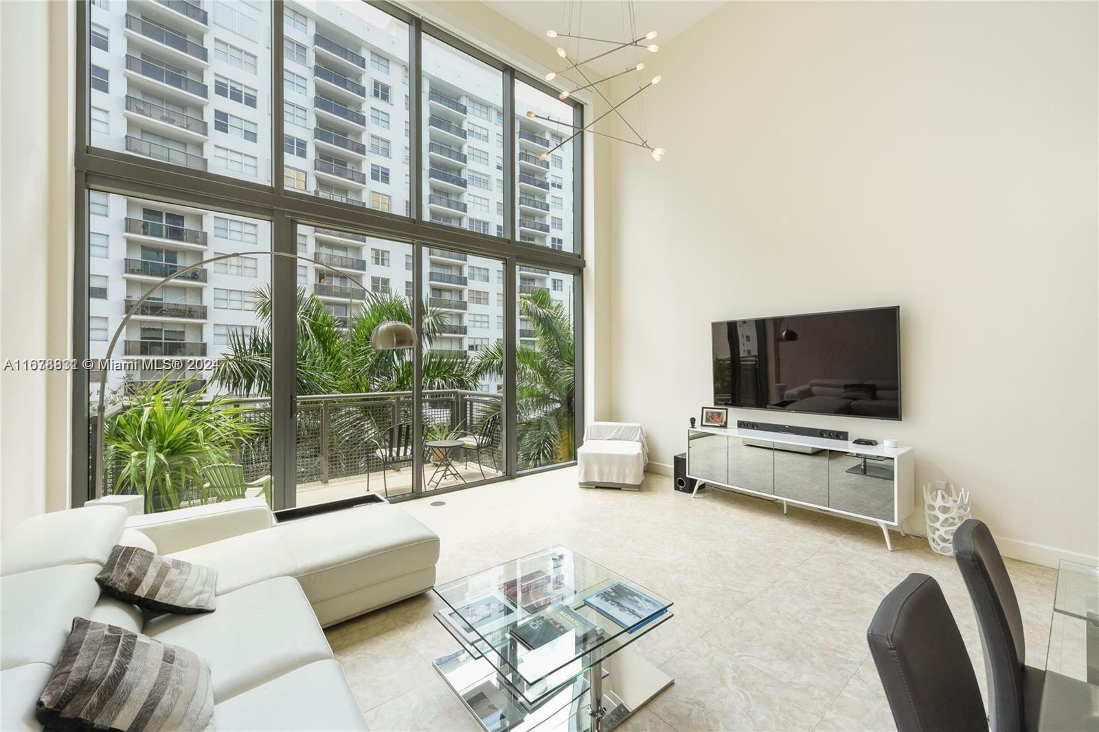 Property Photo:  6000 Collins Ave 505  FL 33140 