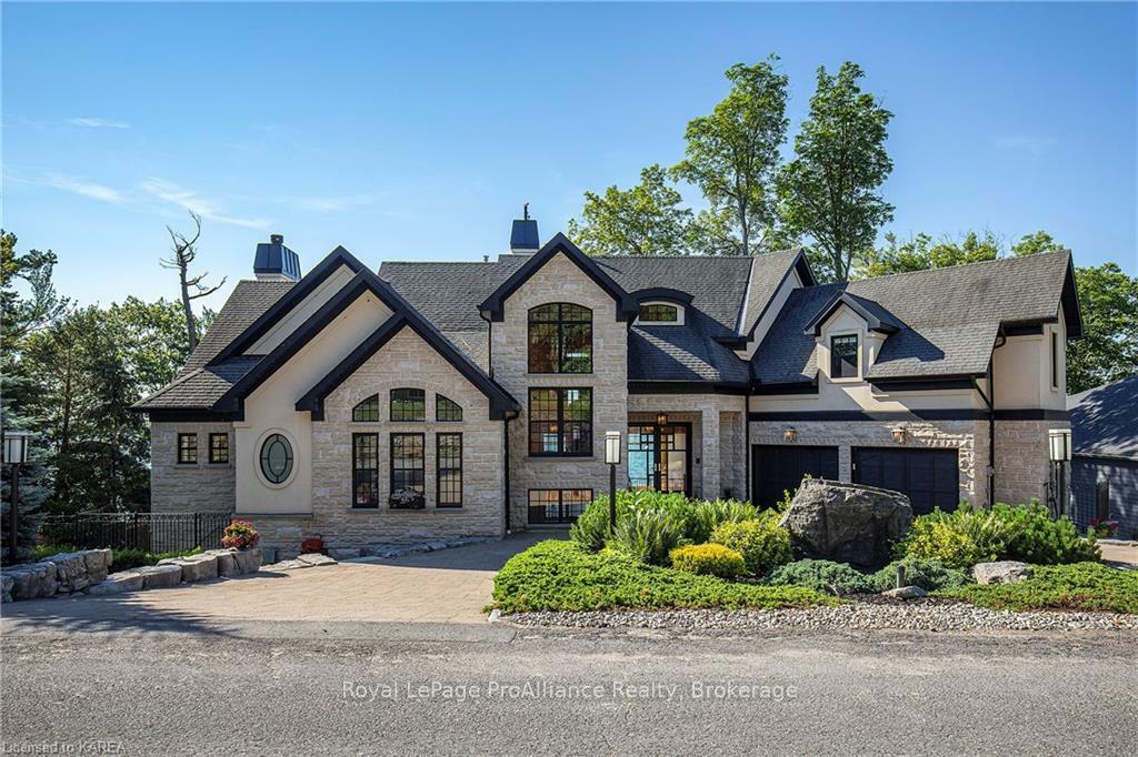 Property Photo: 1618 St. Lawrence Avenue ON K7L 4V1