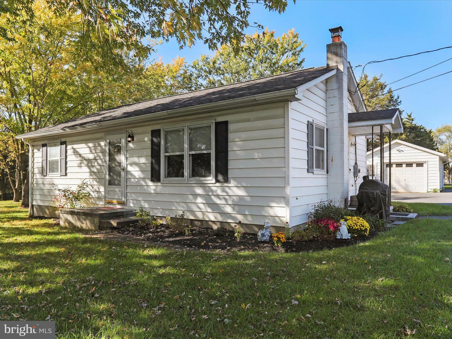 Property Photo:  156 Emery Lane  WV 25428 