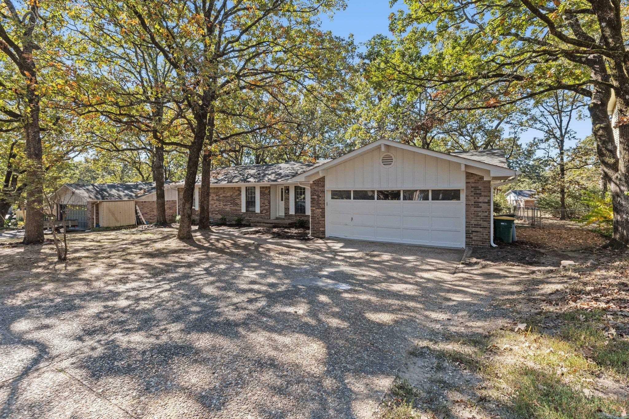 Property Photo:  7613 Tomhawk Drive  AR 72116 