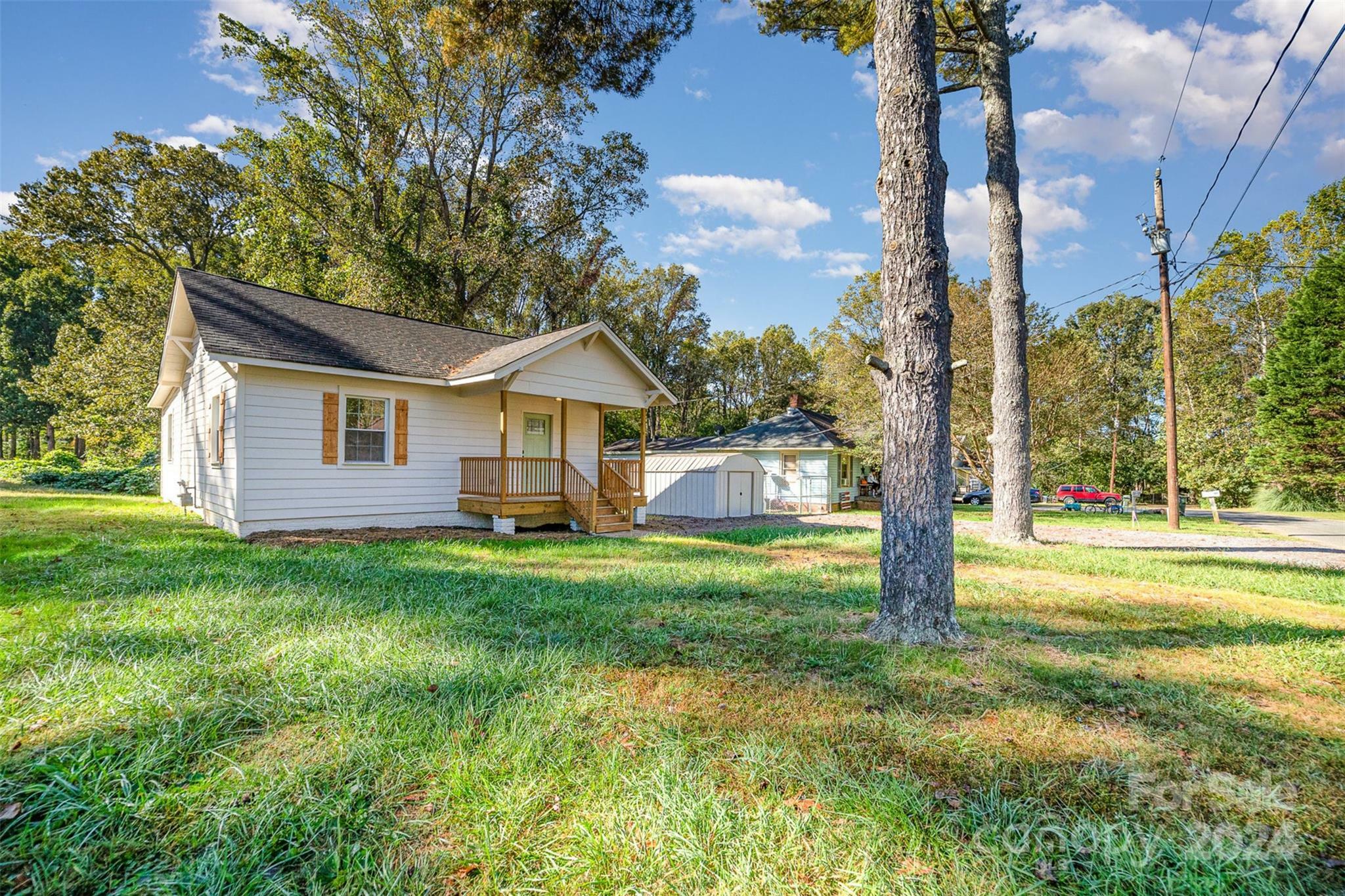 Property Photo:  617 Geer Street  NC 28098 