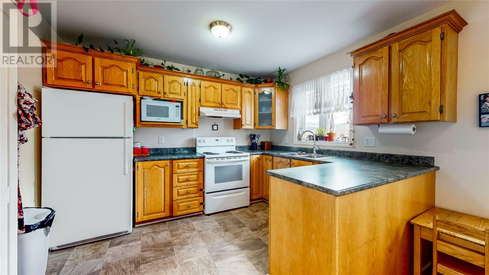 Property Photo:  10 Richwood Crescent  NL A1X 2L9 