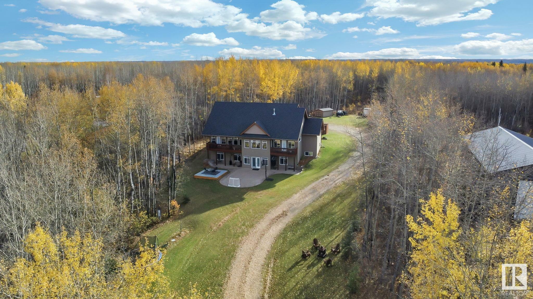 Photo de la propriété:  53407 Rge Road 30 16  AB T7Y 0E4 