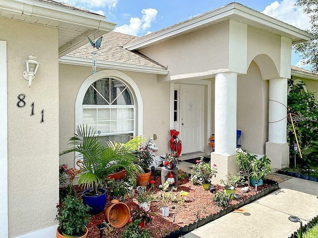 Property Photo:  811 Del Prado Drive  FL 34758 