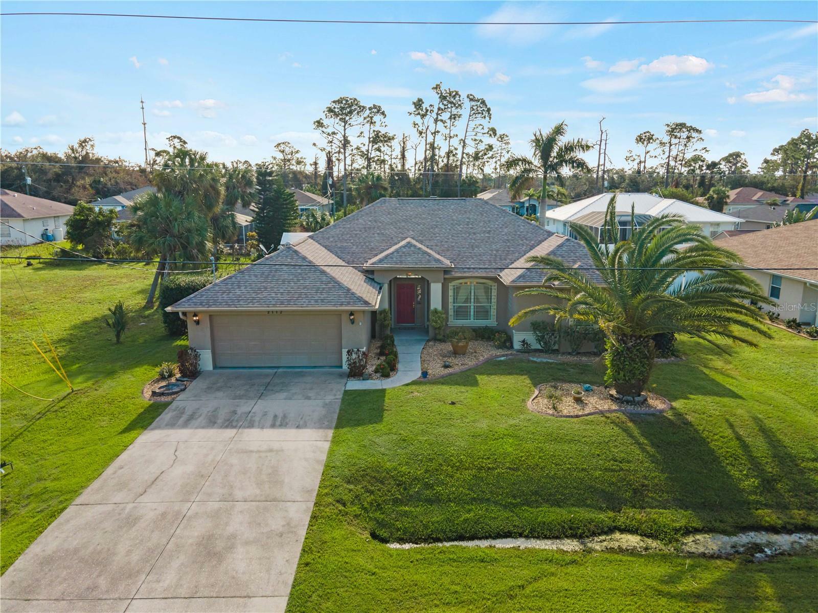 Property Photo:  2112 S Chamberlain Boulevard  FL 34286 