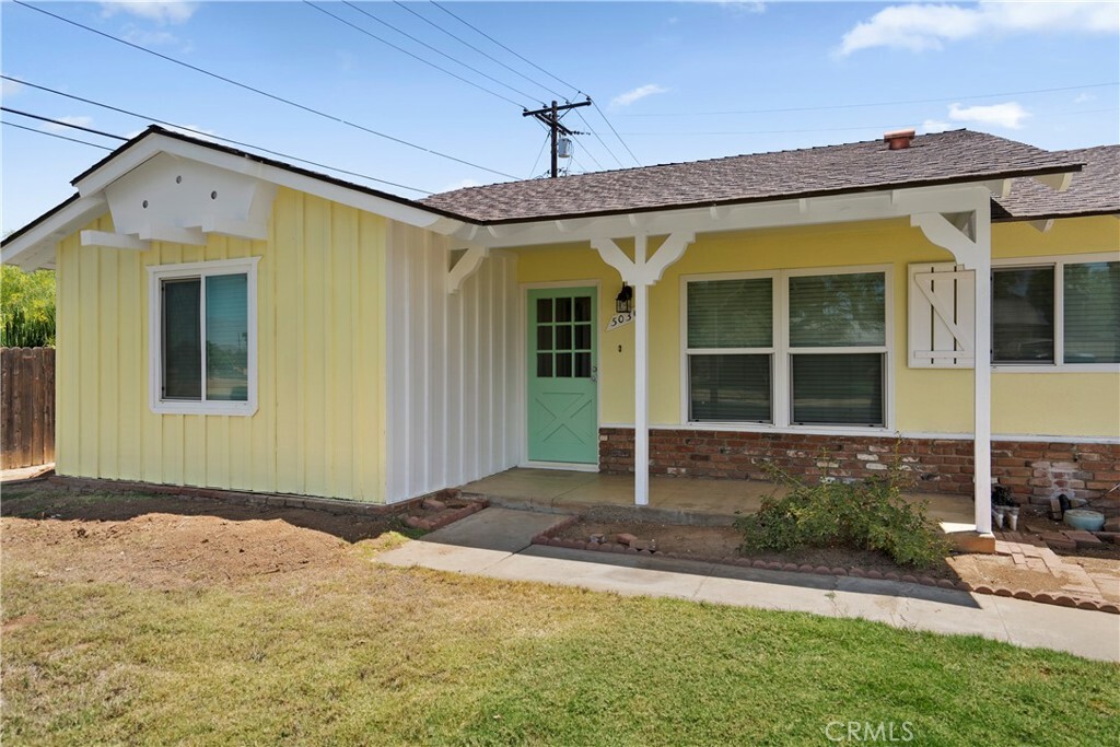 Property Photo:  5030 Tophill Place  CA 92507 