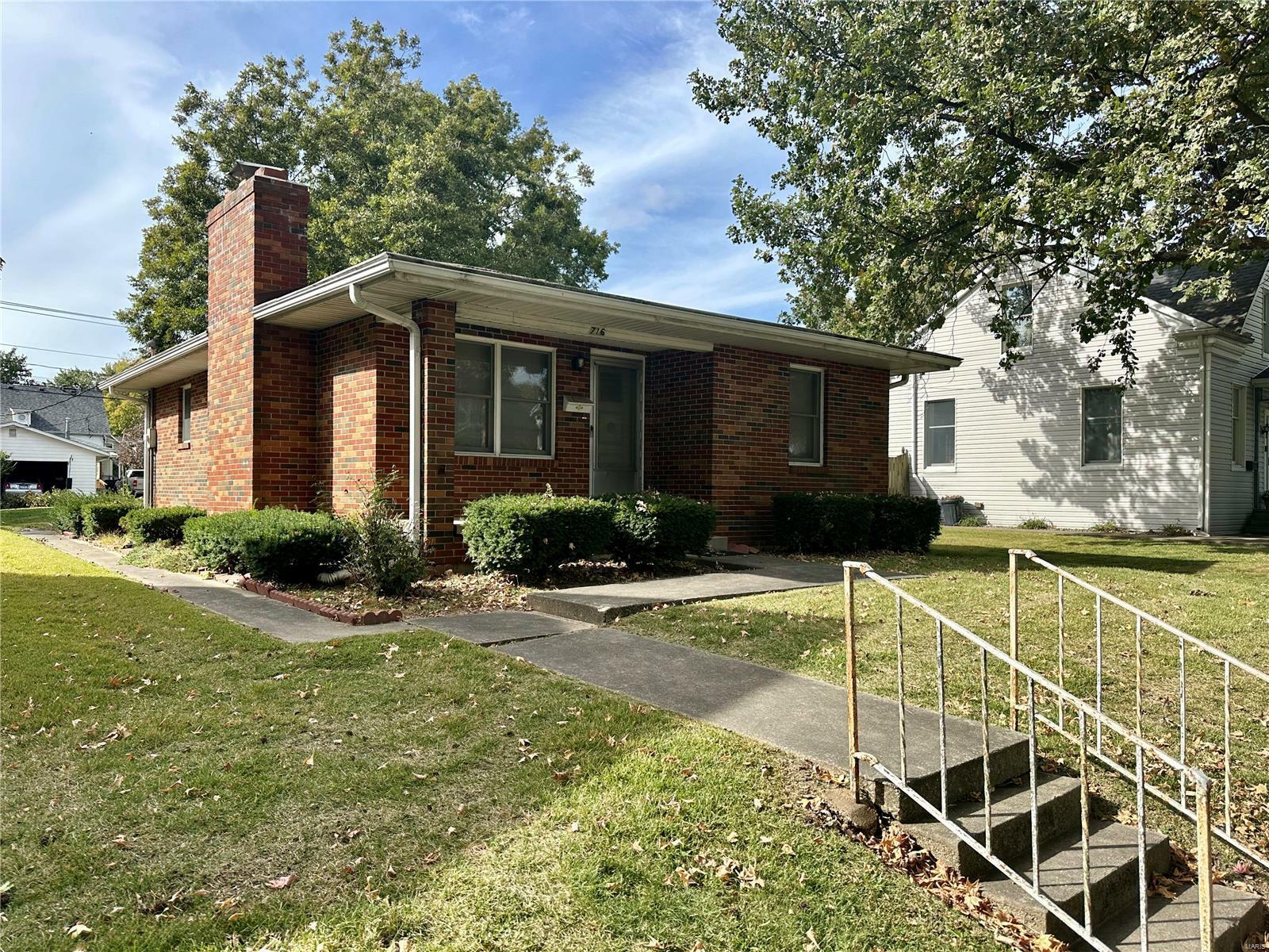 Property Photo:  716 Zschokke Street  IL 62249 