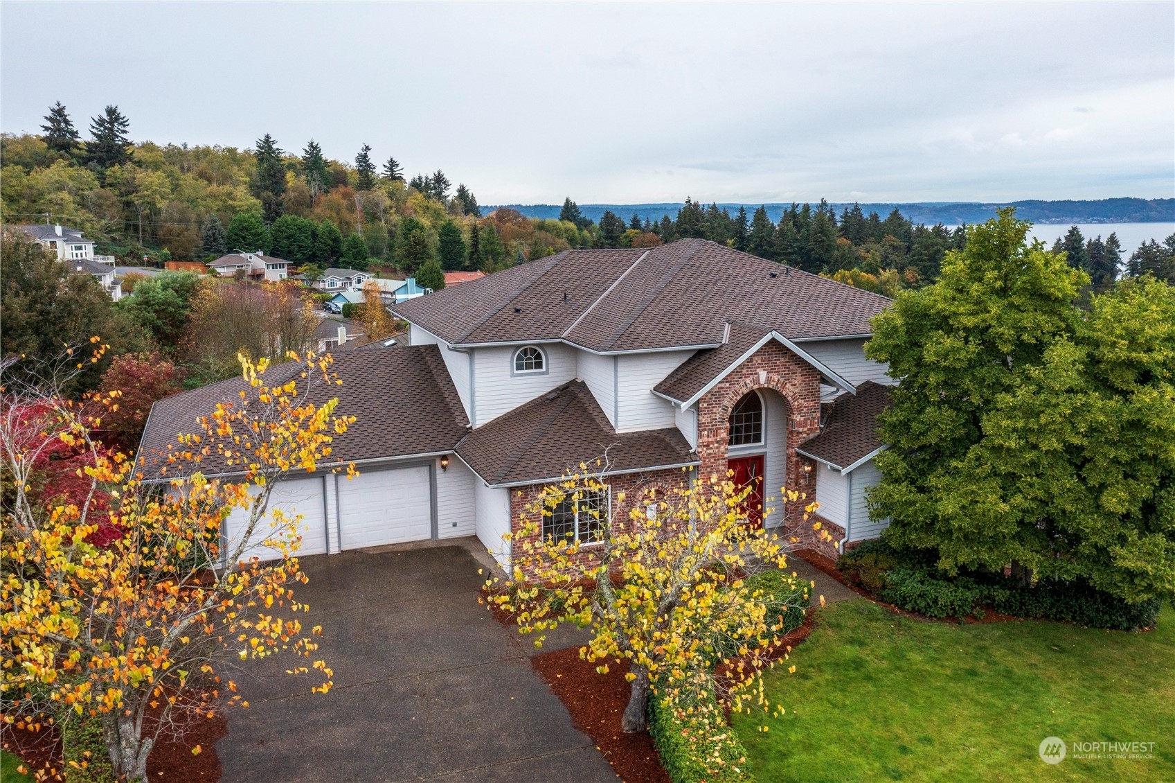 Property Photo:  5724 Ridge Drive NE  WA 98422 