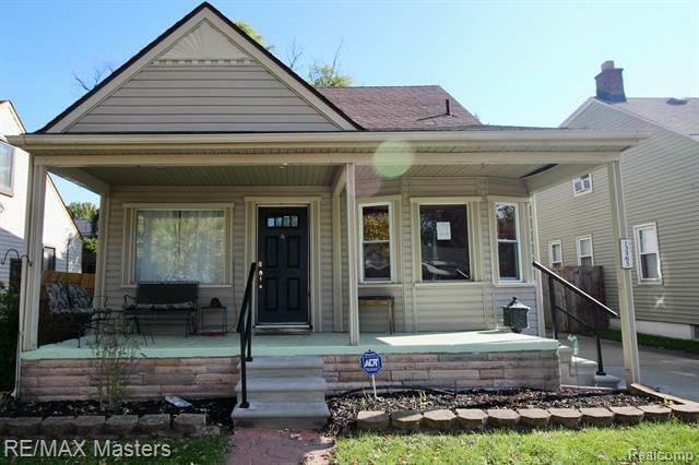 Property Photo:  13363 Longtin Street  MI 48195 