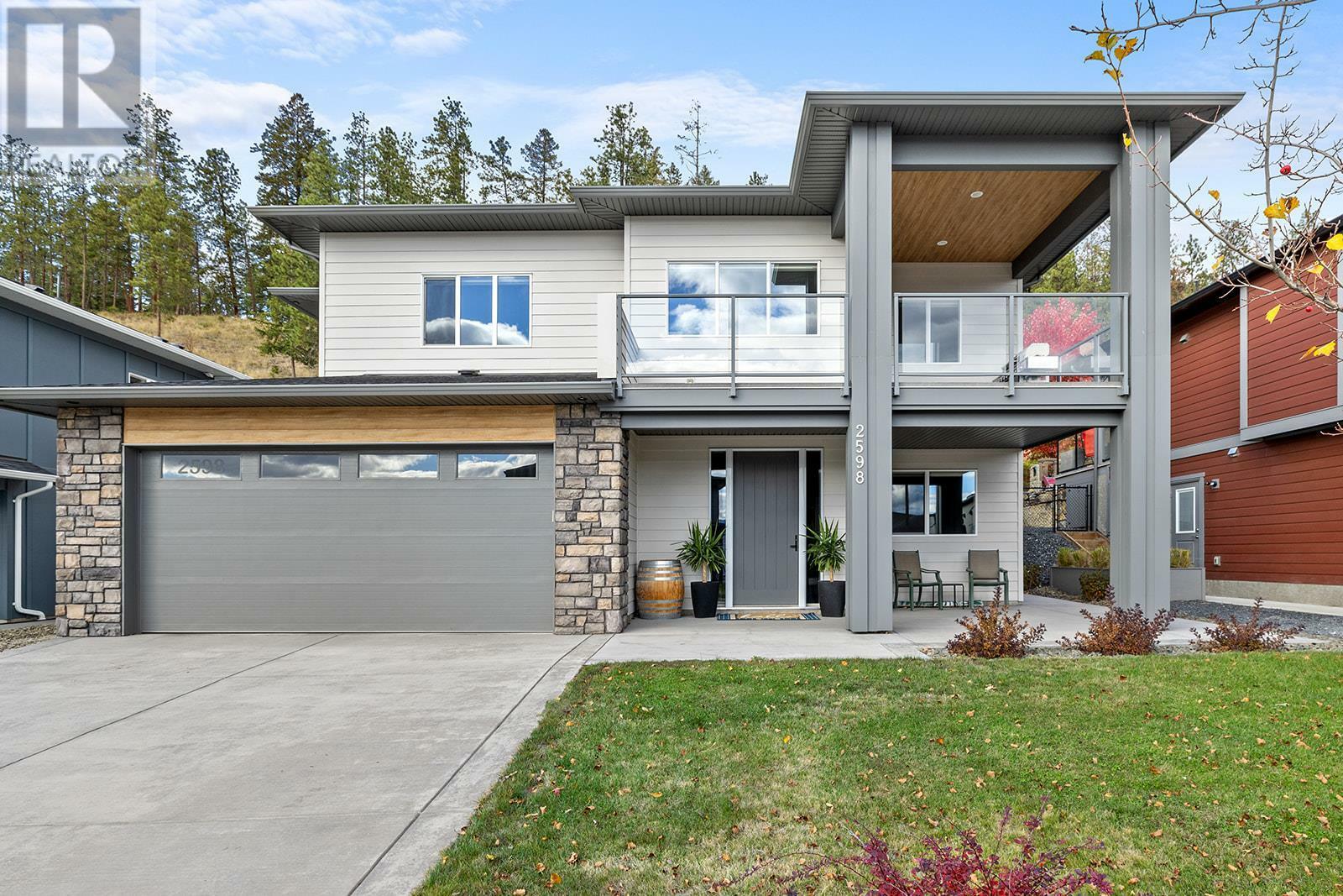 2598 Crown Crest Drive  West Kelowna BC V4T 3N3 photo