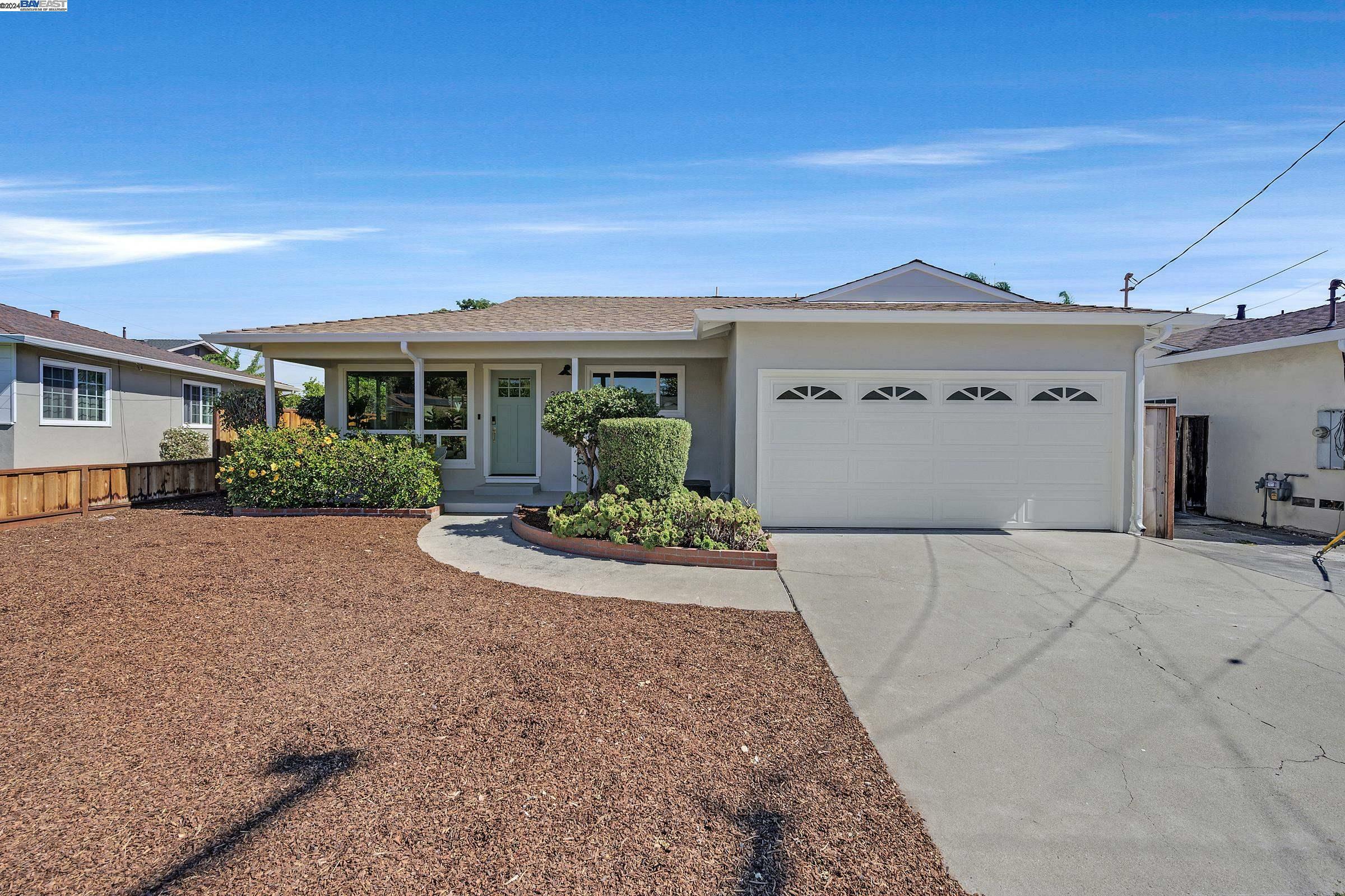 Property Photo:  36332 Pizarro Drive  CA 94536 