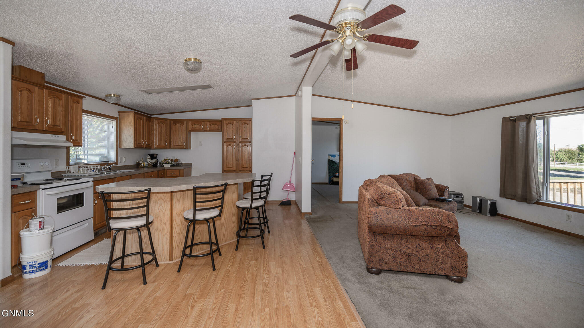 Property Photo:  102 1st Avenue S  ND 58625 