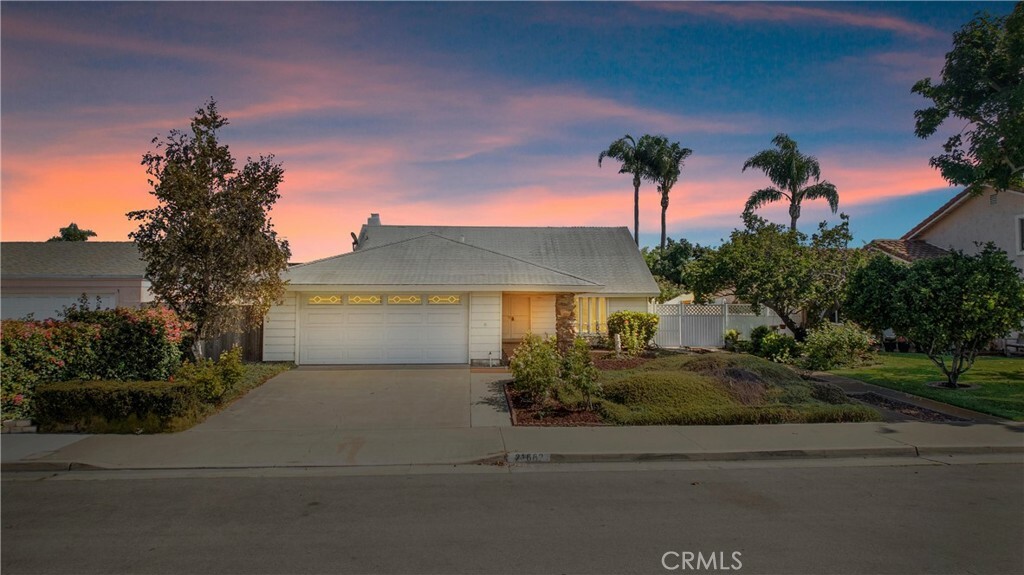 21662 Saluda Circle  Huntington Beach CA 92646 photo