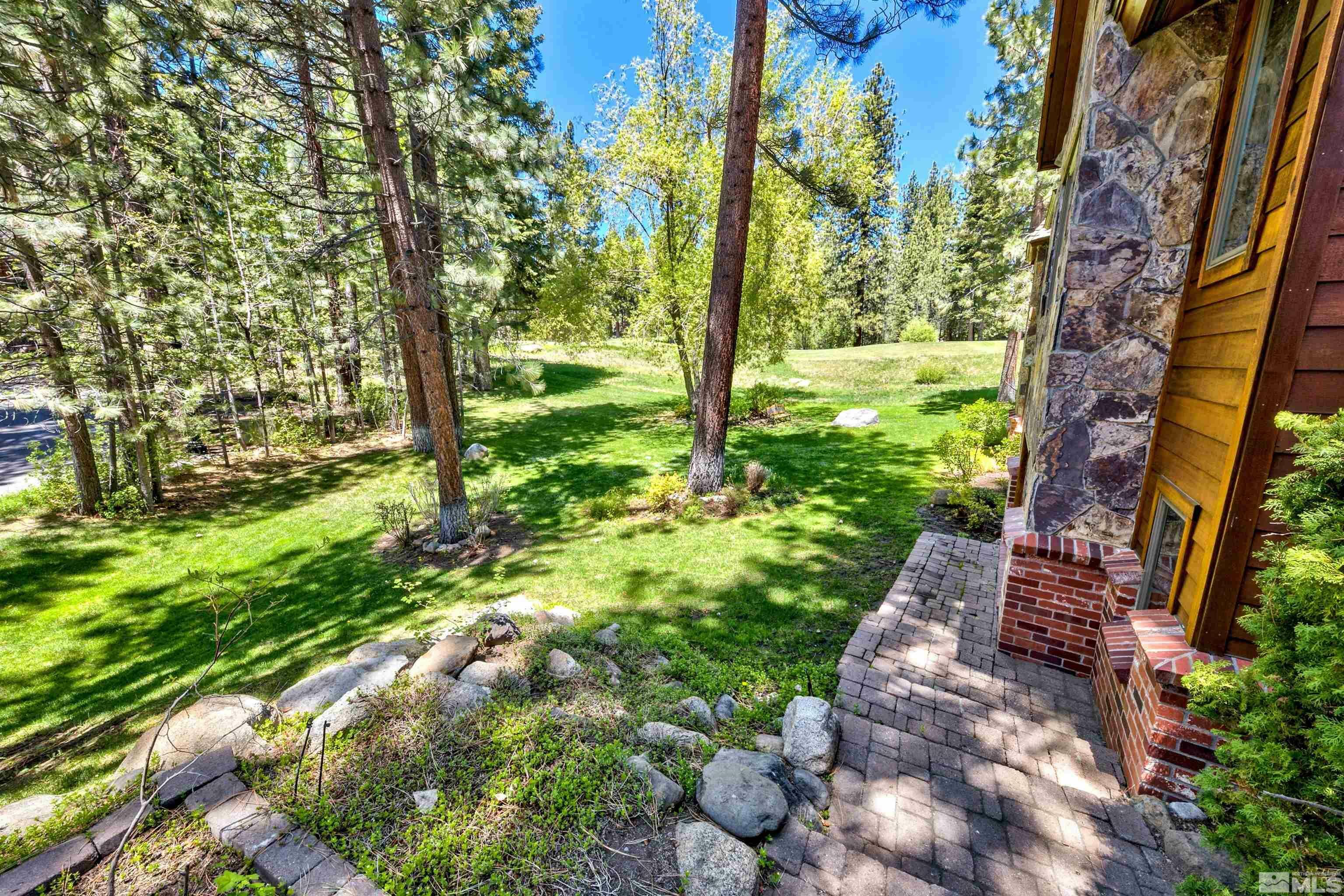 Property Photo:  960 4th Green Dr  NV 89451 